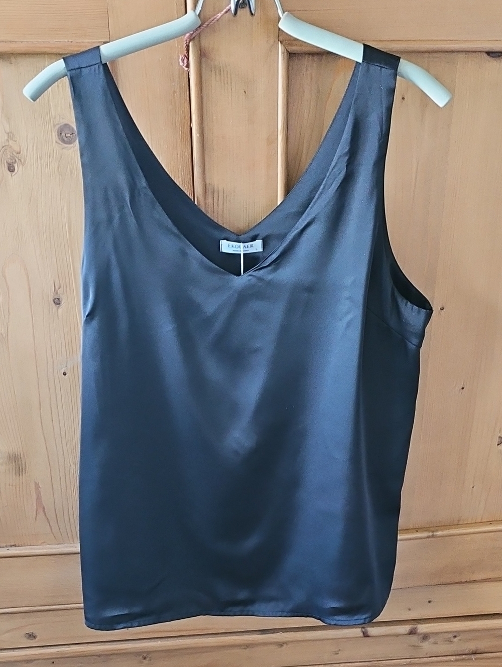 Ekouaer Satiny Black Tank Top Size L - Picture 4 of 5